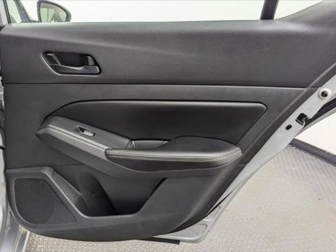 Used 2024 Nissan Altima 2.5 SV image 19