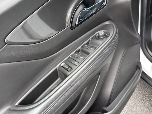 Used 2018 Buick Encore Preferred image 14