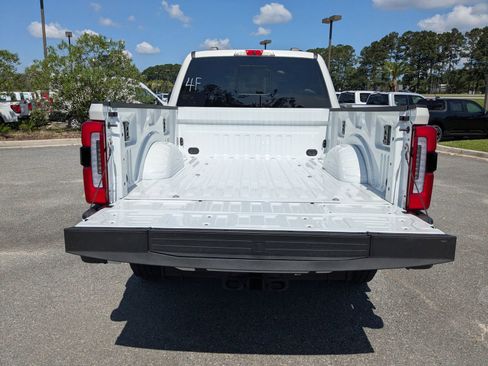 New 2025 Ford F250 Platinum image 14