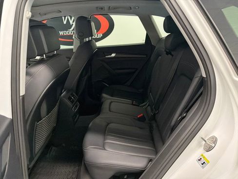 Used 2023 Audi Q5 2.0T Premium w/ Convenience Package AWD/4WD image 12