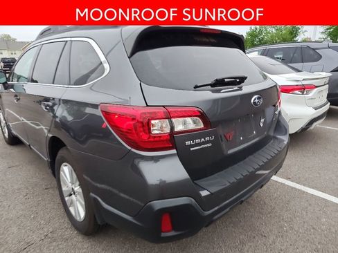 Used 2019 Subaru Outback 2.5i Premium w/ Popular Package #2 AWD/4WD image 4