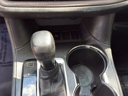 Used 2016 Toyota Highlander LE FWD image 38