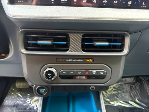 Used 2025 Ford Maverick XLT w/ XLT Luxury Package FWD image 27