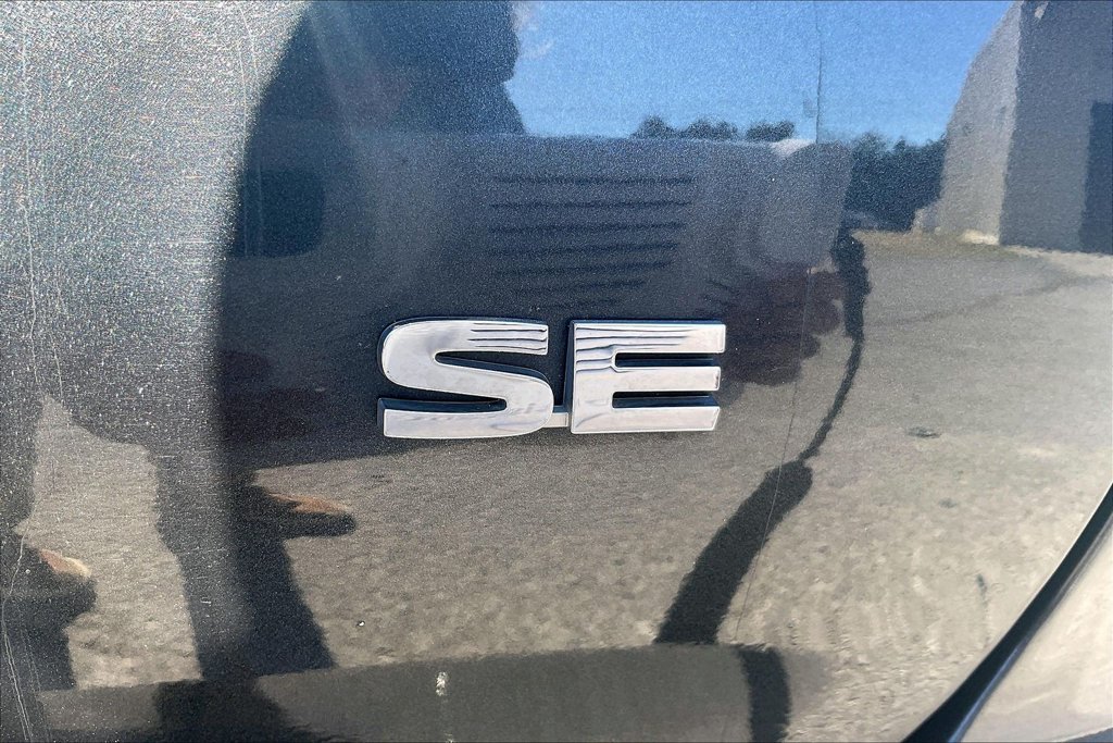 Used 2024 Mitsubishi Outlander AWD image 23