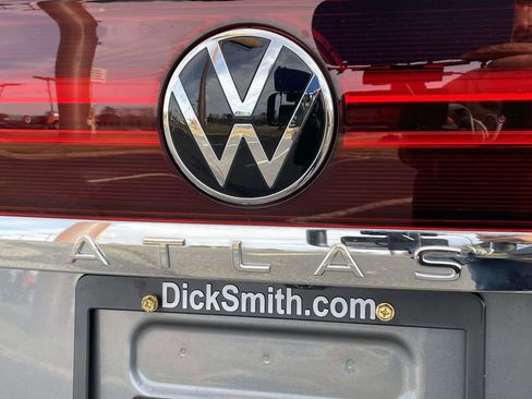 Used 2024 Volkswagen Atlas Cross Sport SE image 8