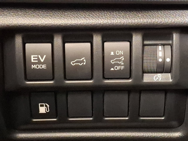 Used 2025 Subaru Forester Touring w/ Touring Package AWD/4WD image 25