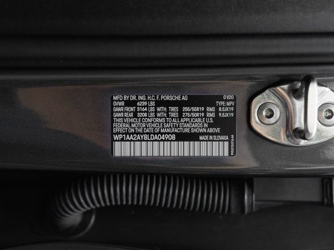 Certified 2020 Porsche Cayenne AWD/4WD image 38