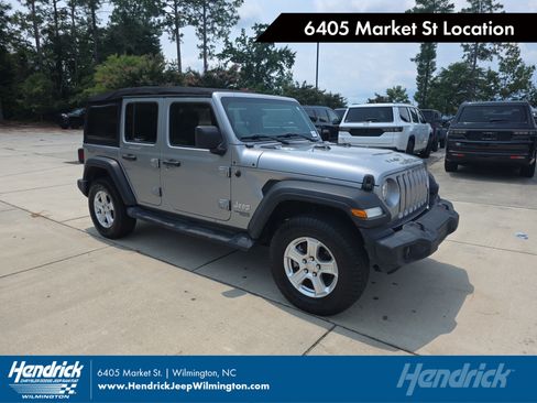 Used 2018 Jeep Wrangler Unlimited Sport S AWD/4WD image 1