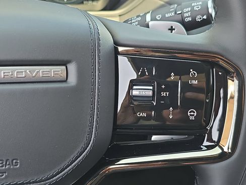New 2026 Land Rover Range Rover Velar S AWD/4WD image 18