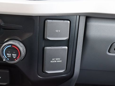 New 2025 Ford F350 XLT image 28