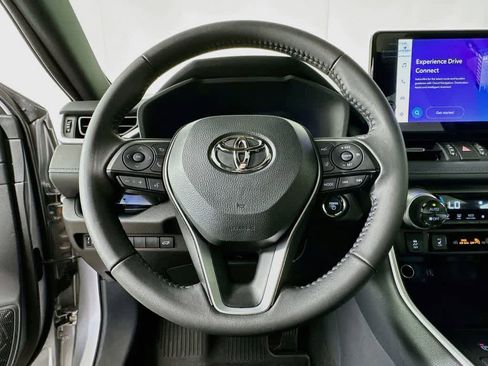 Used 2025 Toyota RAV4 XSE AWD/4WD image 16