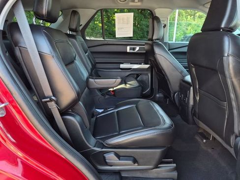 Used 2023 Ford Explorer XLT w/ Equipment Group 202A RWD image 25