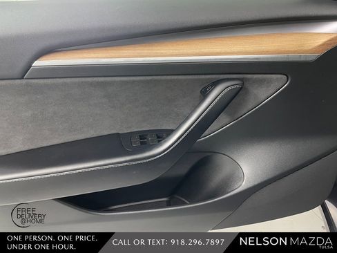 Used 2023 Tesla Model 3 Standard Range image 18