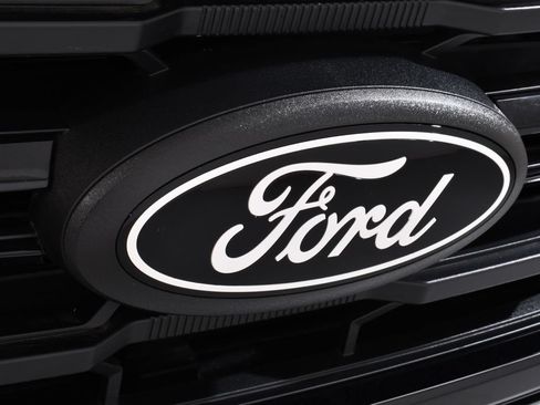 New 2026 Ford F150 XLT w/ XLT Black Appearance Package AWD/4WD image 20