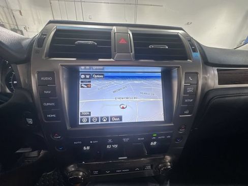 Used 2016 Lexus GX 460 w/ Premium Package AWD/4WD image 24