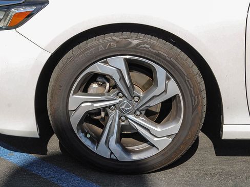 Used 2019 Honda Accord EX image 13