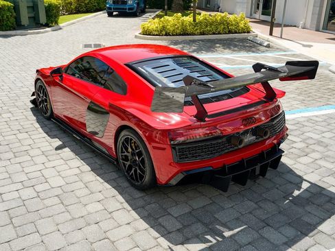 Used 2017 Audi R8 V10 plus w/ 20" Wheel Package AWD/4WD image 24