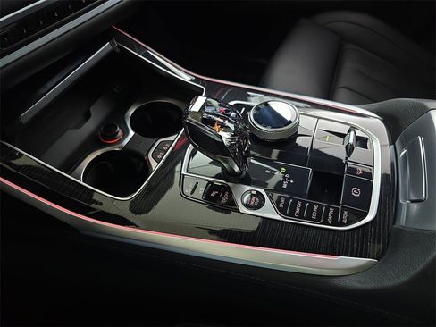 Used 2019 BMW X7 xDrive50i w/ M Sport Package image 29