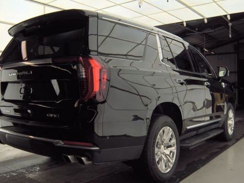 Used 2025 GMC Yukon Denali image 2