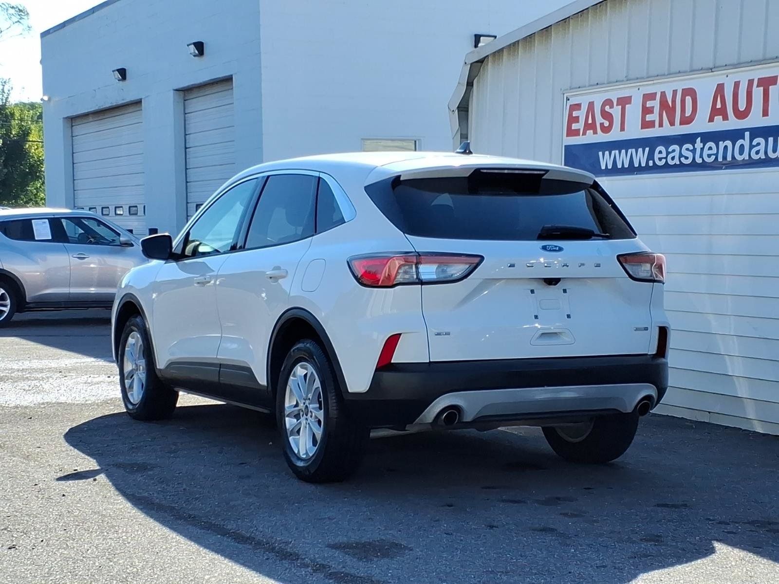 Used 2020 Ford Escape SE AWD/4WD image 3