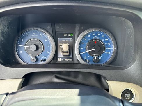 Used 2019 Toyota Sienna XLE Premium AWD/4WD image 16