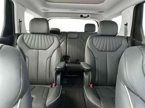 Used 2025 Hyundai Palisade Limited AWD/4WD image 17