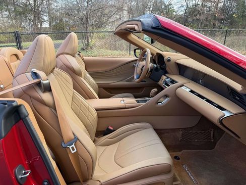 Used 2021 Lexus LC 500 Convertible image 15