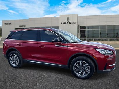 New 2025 Lincoln Corsair FWD w/ Rear Removable Package Tray