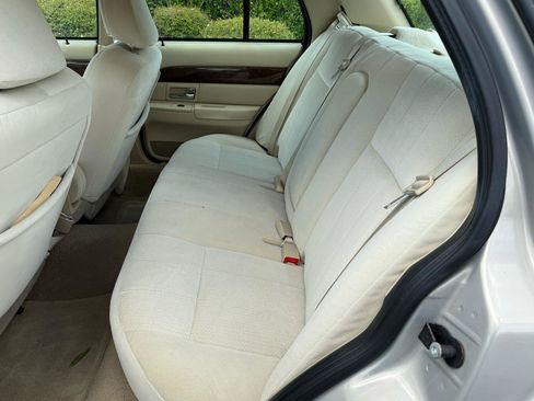 Used 2008 Mercury Grand Marquis GS RWD image 10