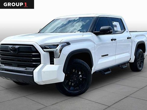 Used 2024 Toyota Tundra SR5 w/ SR5 Convenience Package AWD/4WD image 1