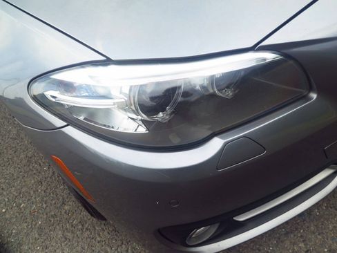 Used 2016 BMW 528i xDrive Sedan AWD/4WD image 23