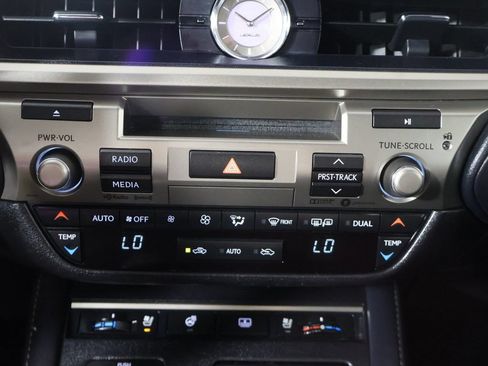 Used 2017 Lexus ES 350 w/ Luxury Package FWD image 50