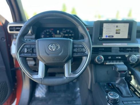 Certified 2025 Toyota Tacoma TRD Off-Road image 17