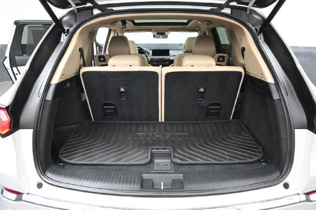 Used 2022 Acura MDX w/ Technology Package FWD image 34