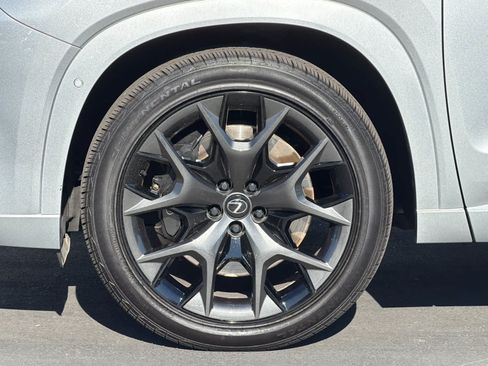 Certified 2025 Lexus TX 500h AWD w/ Technology Package image 32