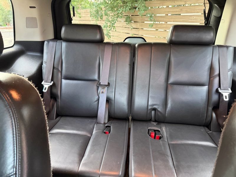 Used 2009 Cadillac Escalade AWD image 19