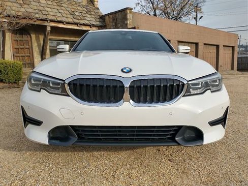 Used 2021 BMW 330i Sedan w/ Driving Assistance Package image 3