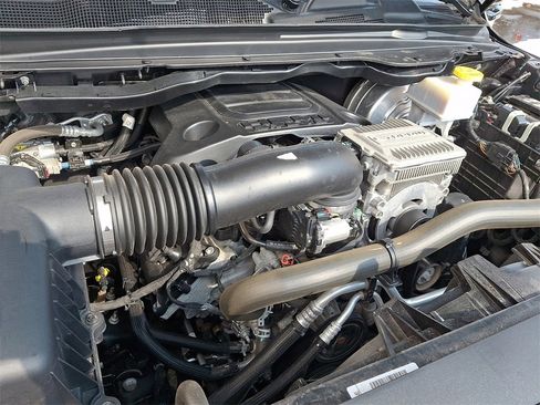 Used 2024 RAM 1500 Limited image 28