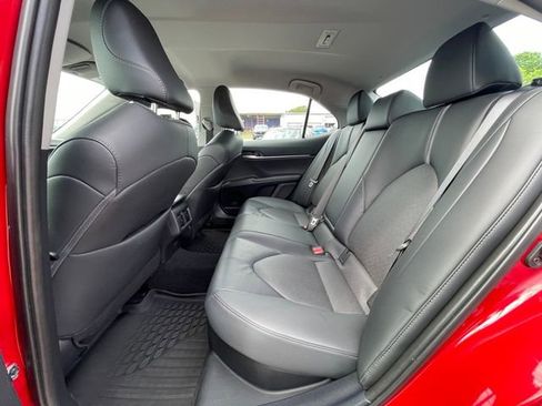 Used 2024 Toyota Camry XLE image 18