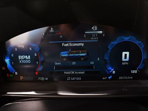 Used 2025 Ford Bronco Outer Banks image 26