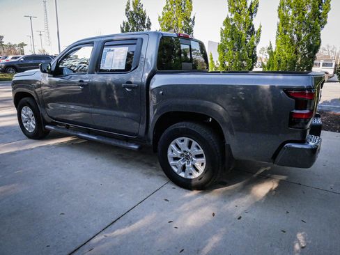 Used 2023 Nissan Frontier SV w/ SV Convenience Package image 7