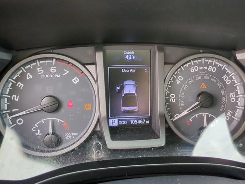 Used 2017 Toyota Tacoma SR5 image 21