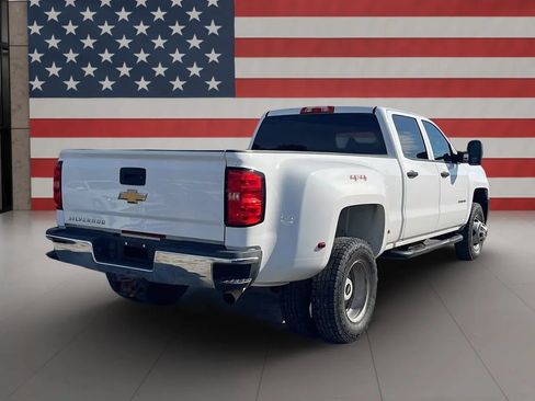 Used 2015 Chevrolet Silverado 3500 W/T AWD/4WD image 4