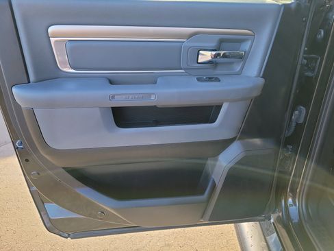 Used 2017 RAM 2500 Big Horn w/ Sport Appearance Group image 12