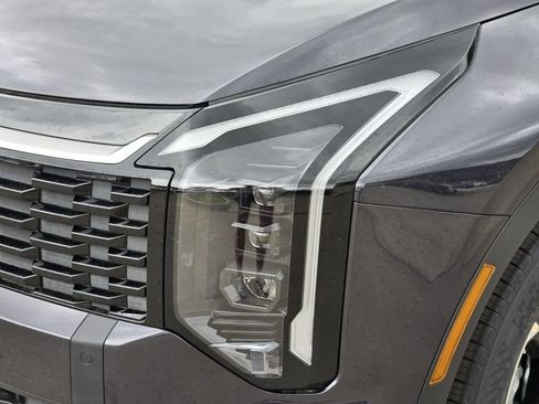 New 2026 Kia Sportage EX FWD image 6