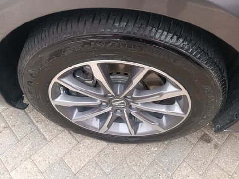 Used 2019 Acura TLX FWD image 9