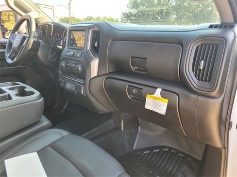 Certified 2025 Chevrolet Silverado 2500 W/T w/ WT/CX Safety Package image 8