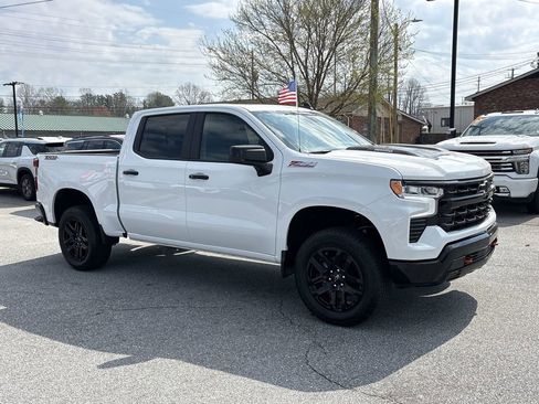 New 2026 Chevrolet Silverado 1500 LT Trail Boss w/ Convenience Package II AWD/4WD image 2