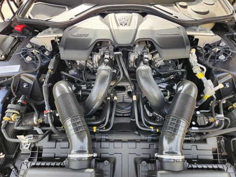 Used 2024 Maserati GranTurismo Modena image 30