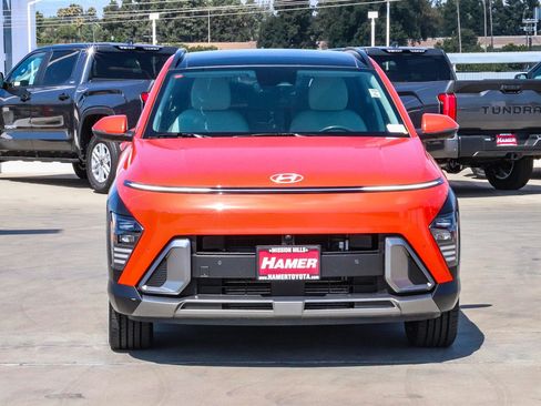 Used 2024 Hyundai Kona Limited AWD/4WD image 2